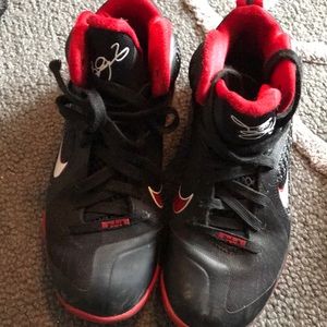 Lebron sneakers